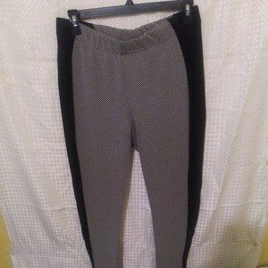 Capsule Clothing UK, Women's Ankle Cropped Pants, Black & White, size 10